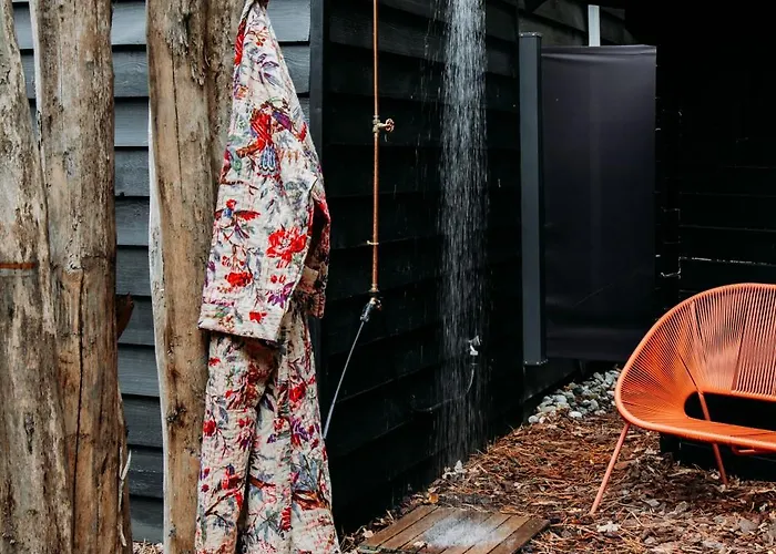 Σπίτι διακοπών Bumblebee Met Prive Sauna & Vuurplaats *